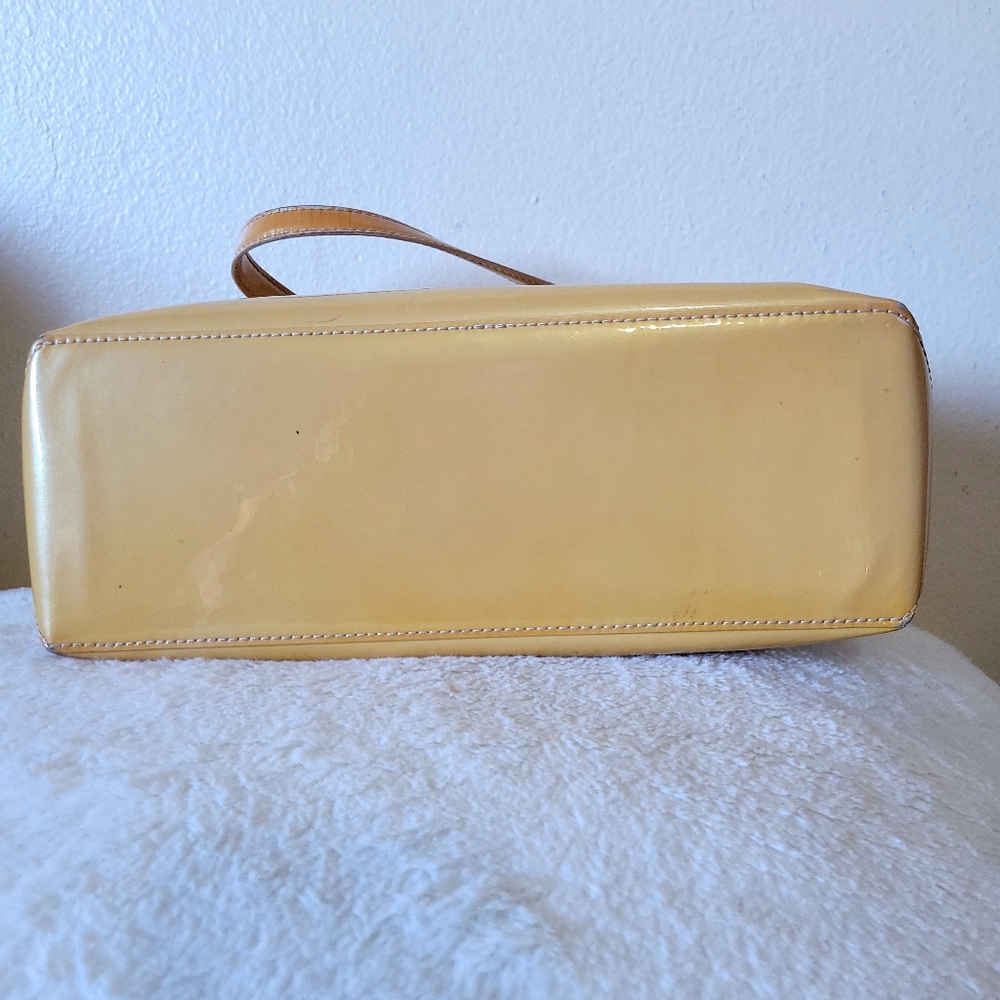 Louis Vuitton Wilshire Vernis Bag - Picture 9 of 12